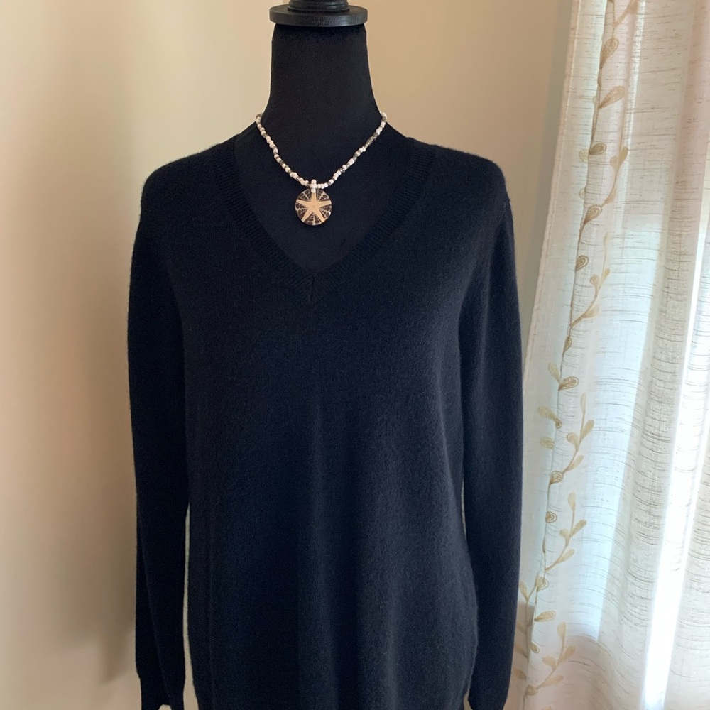 Charter Club Cashmere Black V-Neck Sweater